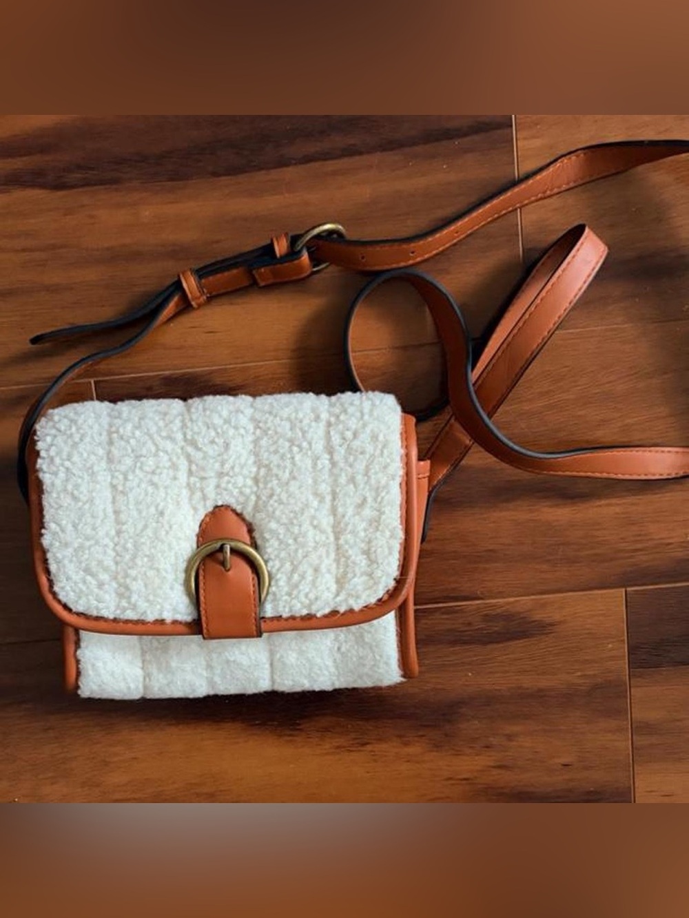 Universal Thread Cream Sherpa Crossbody with Tan Trim